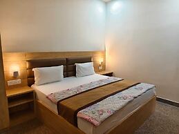 Hotel Devi Ram Atithi Bhawan Vrindavan By HRG