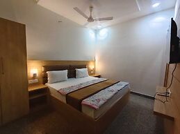 Hotel Devi Ram Atithi Bhawan Vrindavan By HRG