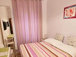 Alfonso Guest House