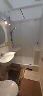 Alfonso Guest House