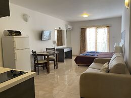 Alexia Hotel Apartments