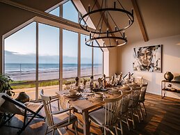 Calm Waters Luxury Beach House