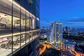 Breath Taking Sea View - Luxury Living