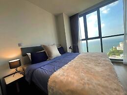 Breath Taking Sea View - Luxury Living