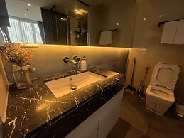 Breath Taking Sea View - Luxury Living
