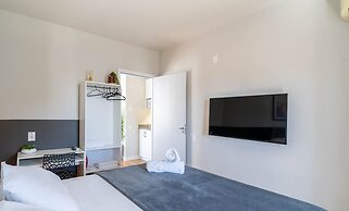 Beautiful Apt in Downtown Florianopolis Rbh806