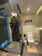 Luxury Sea View - High Floor