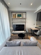 Stunning Sea View Condo -next To Beach