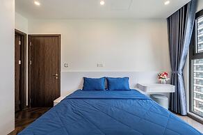 LA Nest 2 Bedrooms The Beverly - Vincom