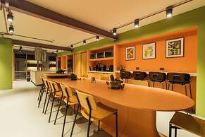Nico Hotel & Residences