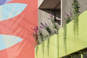 Nico Hotel & Residences