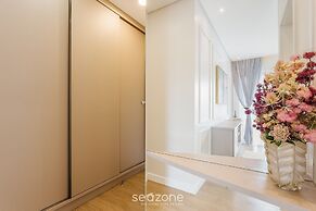 Apartment w/ Pool, 85m From Beach in Jurere Ptj203