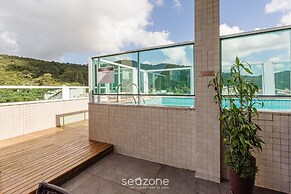 Apartment w/ Pool, 85m From Beach in Jurere Ptj203