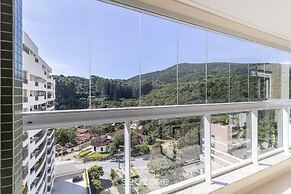 Apt With Private Barbecue and Pool Pea1301