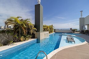 Apt With Private Barbecue and Pool Pea1301