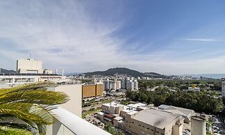 Apt With Private Barbecue and Pool Pea1301