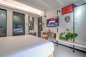 Blooming Lotus Hostel