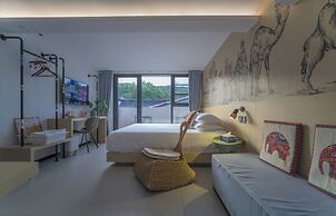 Blooming Lotus Hostel