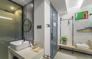 Blooming Lotus Hostel