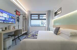 Blooming Lotus Hostel