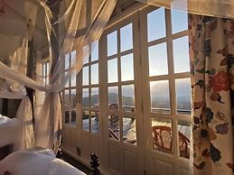 4000Dao-A Hilltop Hideaway Experience
