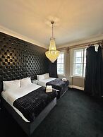 White Star Line Hotel