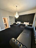 White Star Line Hotel