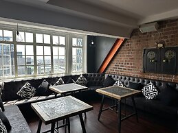 White Star Line Hotel