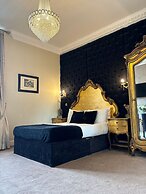White Star Line Hotel