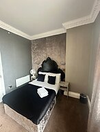 White Star Line Hotel