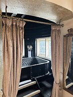 White Star Line Hotel