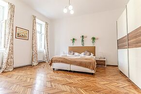 Cozy Longstay Room in a Central Location