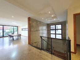 Koregon Hotel & Pool Villas