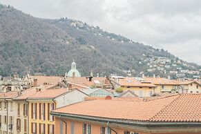 Central & White Apartment by Rent all Como