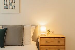 Central & White Apartment by Rent all Como