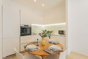 Central & White Apartment by Rent all Como