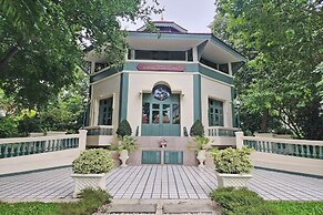 Suan Sunandha Palace Hotel