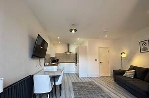 Academy Apartment by Elegance Stays