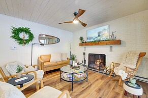 Waterfront Deck! Chic Lower Scott Lake Cottage