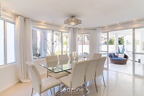 4B House w Pool in Jurere Internacional Mer0671