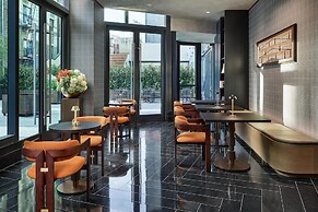 The George Manhattan, Tapestry Collection by Hilton+++