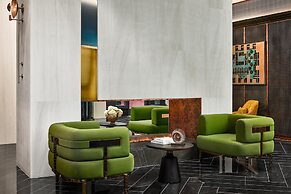 The George Manhattan, Tapestry Collection by Hilton+++
