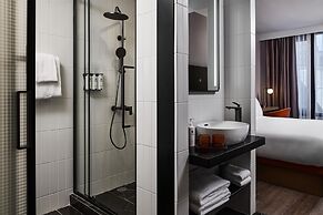The George Manhattan, Tapestry Collection by Hilton+++