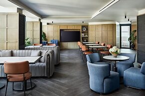 The George Manhattan, Tapestry Collection by Hilton+++