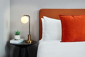 The George Manhattan, Tapestry Collection by Hilton+++