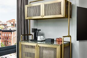 The George Manhattan, Tapestry Collection by Hilton+++