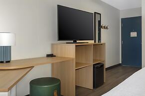 Spark By Hilton Montreal Midtown