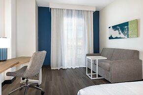 Spark By Hilton Montreal Midtown