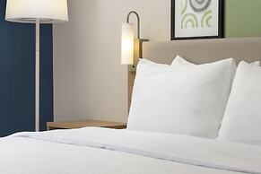 Spark By Hilton Montreal Midtown