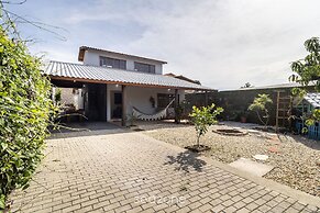 House With Pool Near the Beach Jde792